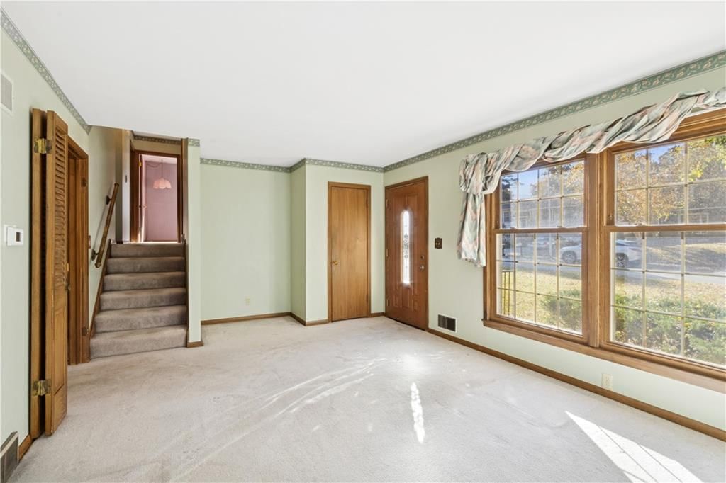 5307 N Virginia Avenue — photo 4
