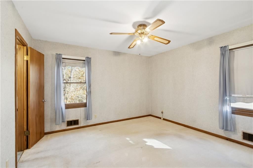 5307 N Virginia Avenue — photo 8