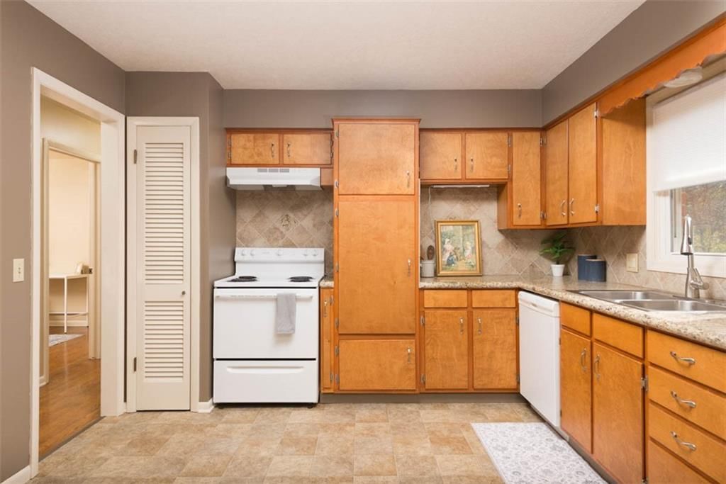 15217 E 43rd Street — photo 11