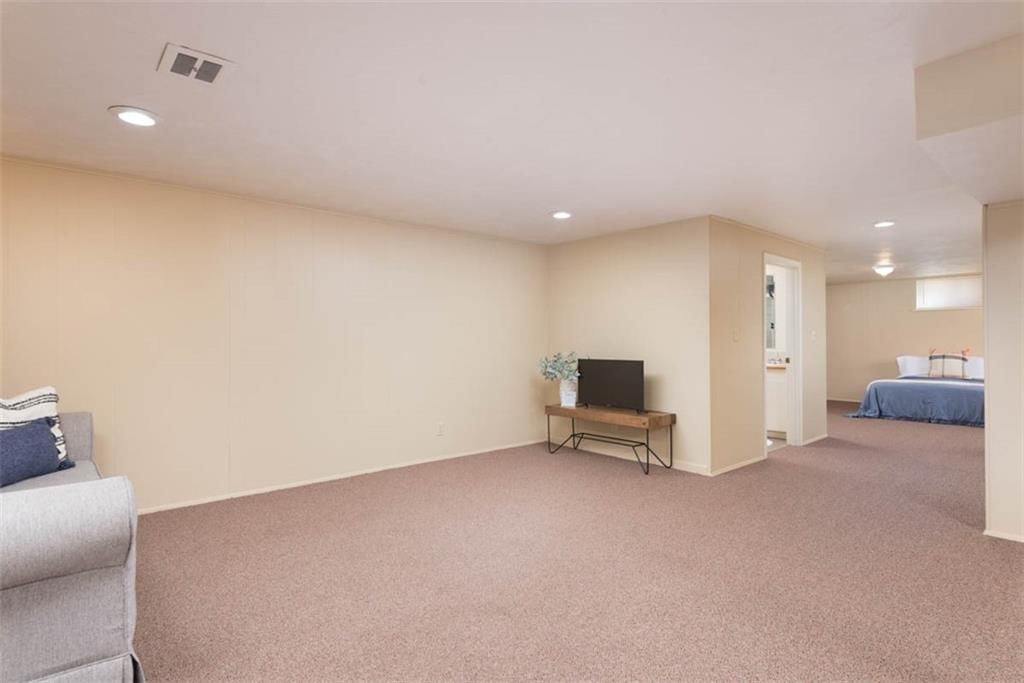 15217 E 43rd Street — photo 25