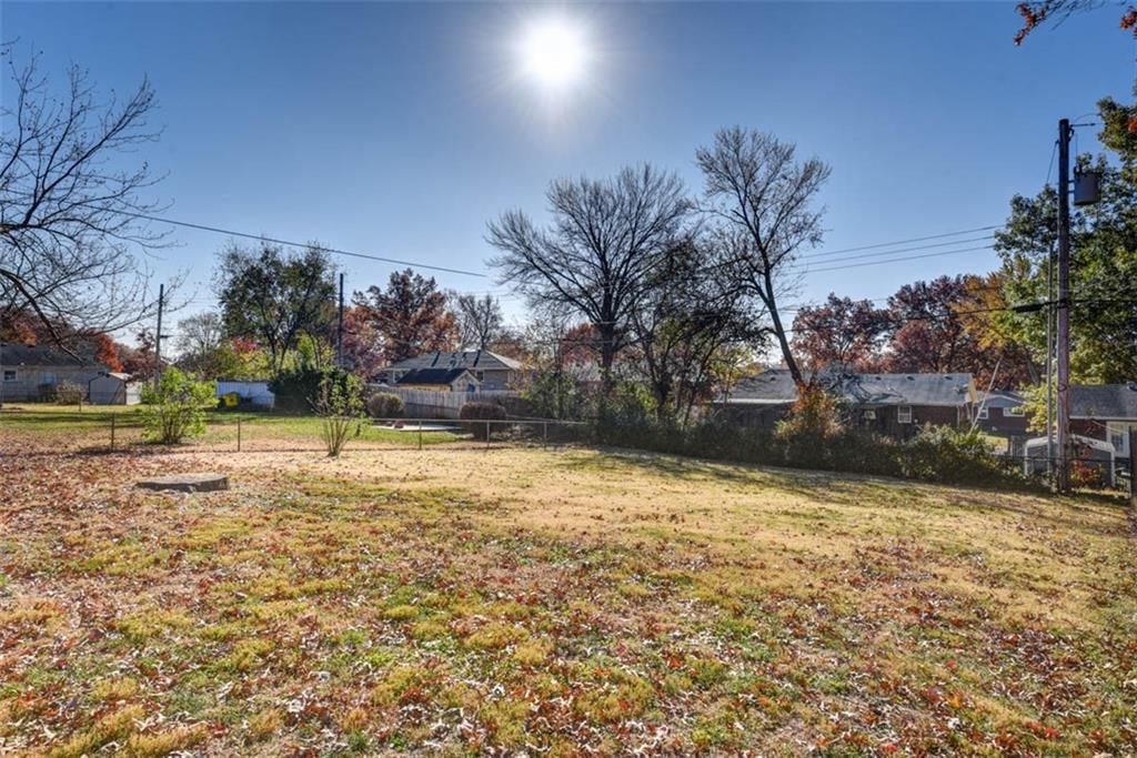 15217 E 43rd Street — photo 35