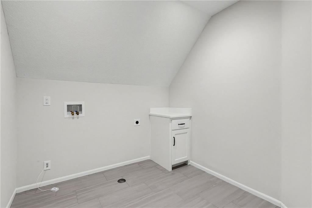11105 NW 77th Terrace — photo 34
