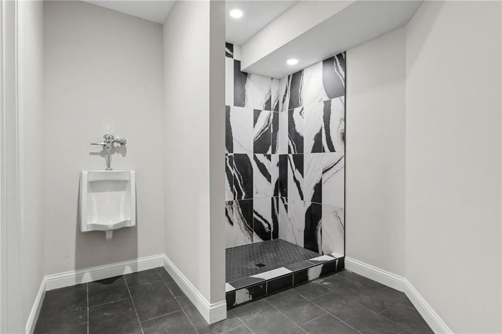 11105 NW 77th Terrace — photo 45