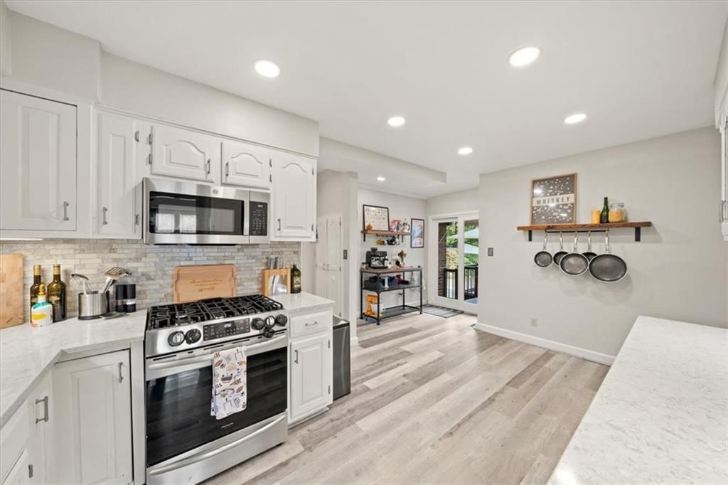 1212 W 72nd Street — photo 15
