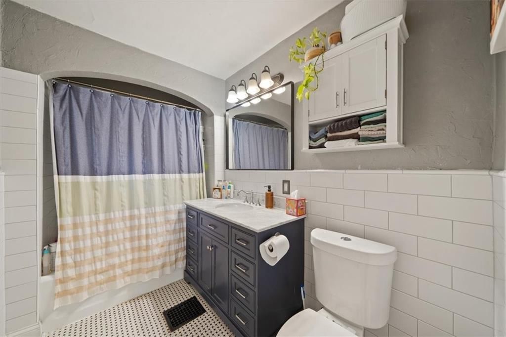 1212 W 72nd Street — photo 25