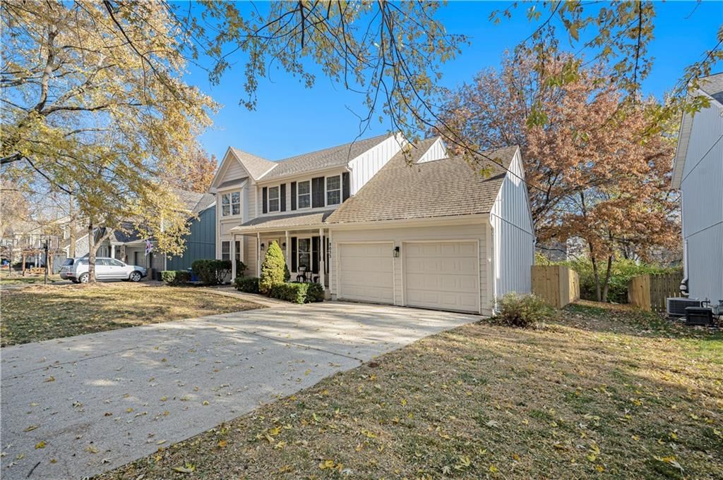 8033 Hall Street — photo 3