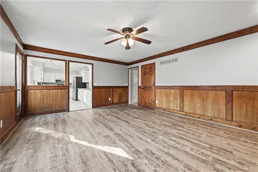 8033 Hall Street — photo 14