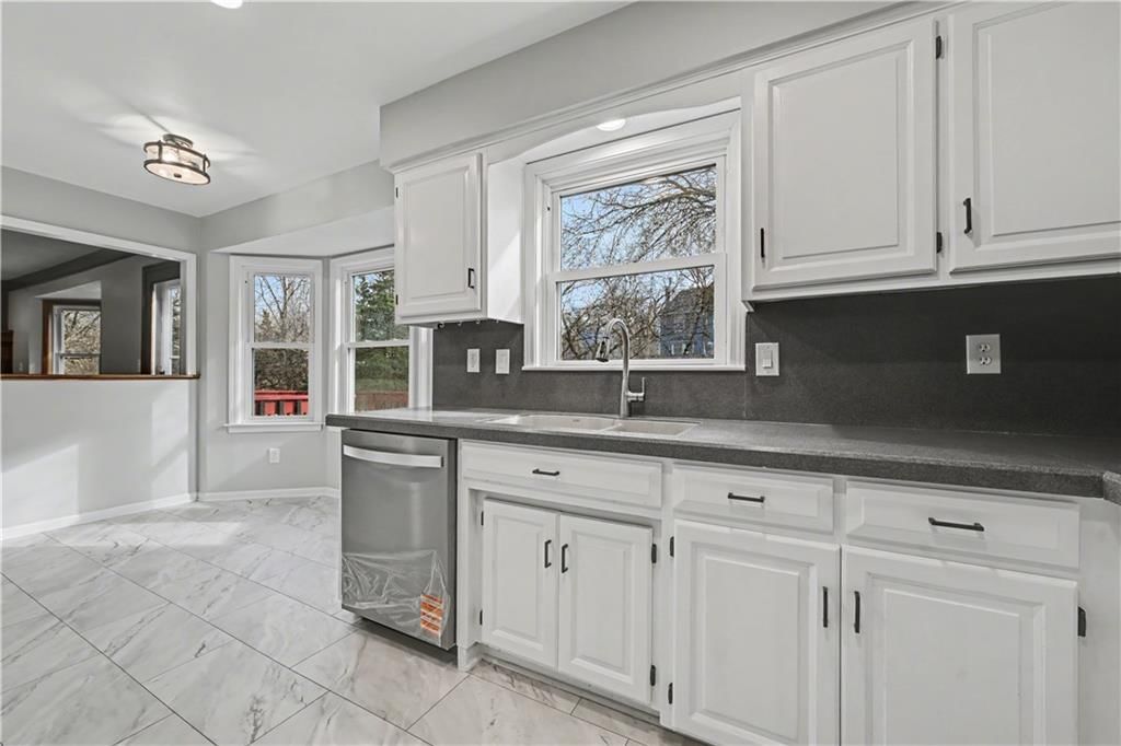 8033 Hall Street — photo 19