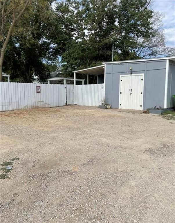337 W 1st Street — photo 20