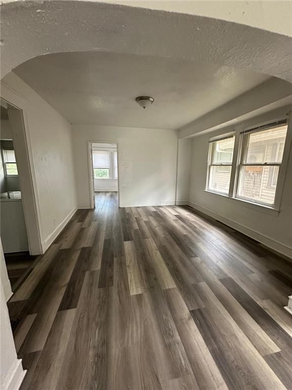 4221 CHESTNUT Avenue — photo 3