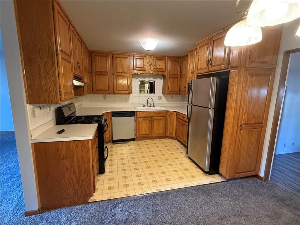 104 Warwick Road — photo 6