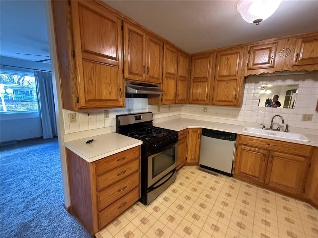 104 Warwick Road — photo 9