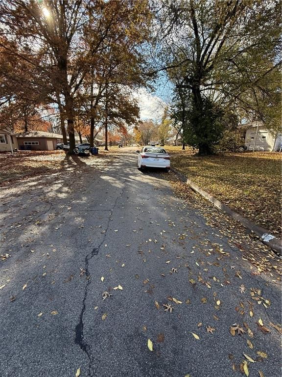 104 Warwick Road — photo 34