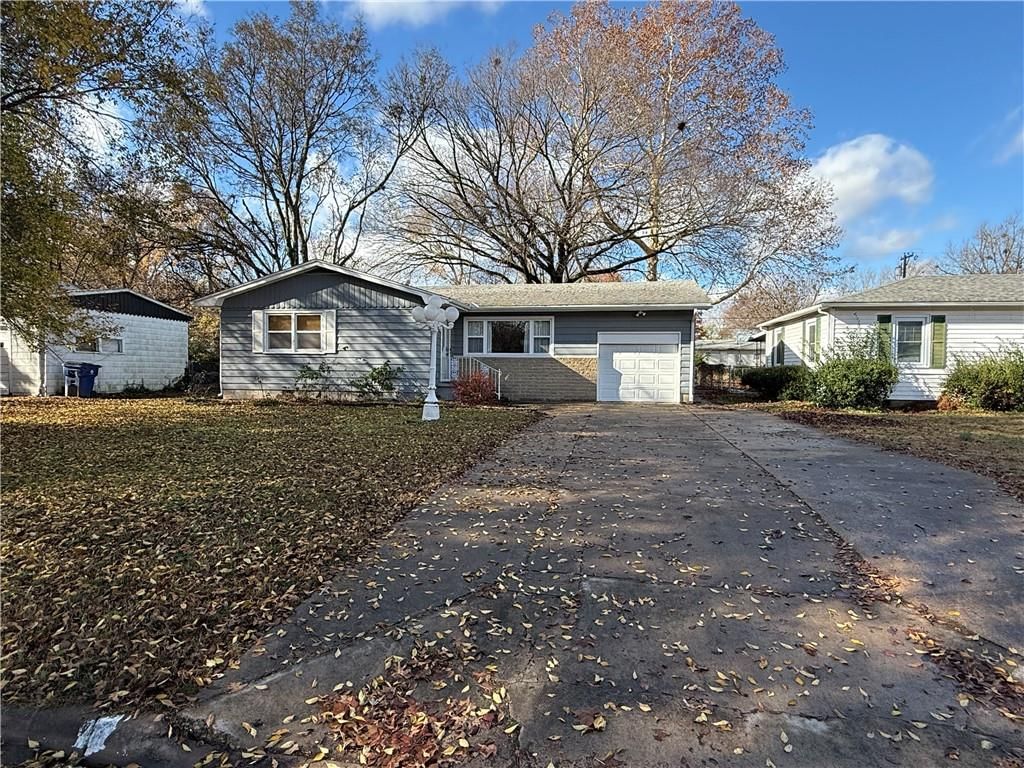 104 Warwick Road — photo 35