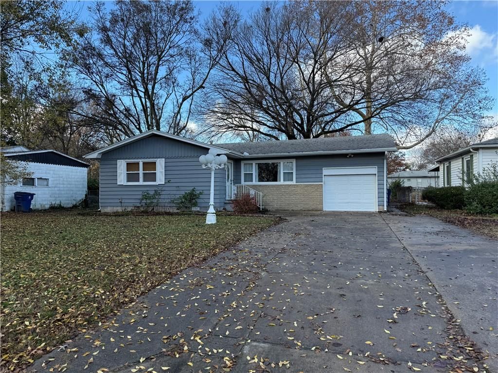 104 Warwick Road — photo 37