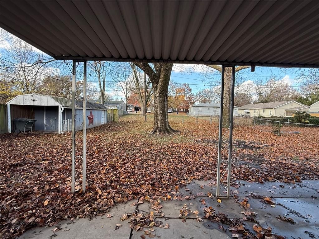 104 Warwick Road — photo 38