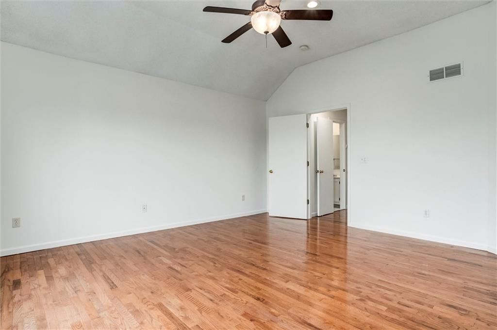 17528 W 111th Place — photo 15