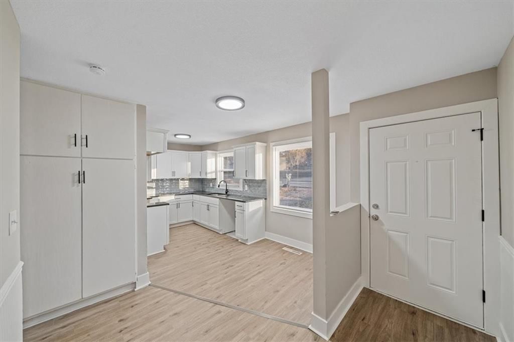 6302 Fairlane Drive — photo 2