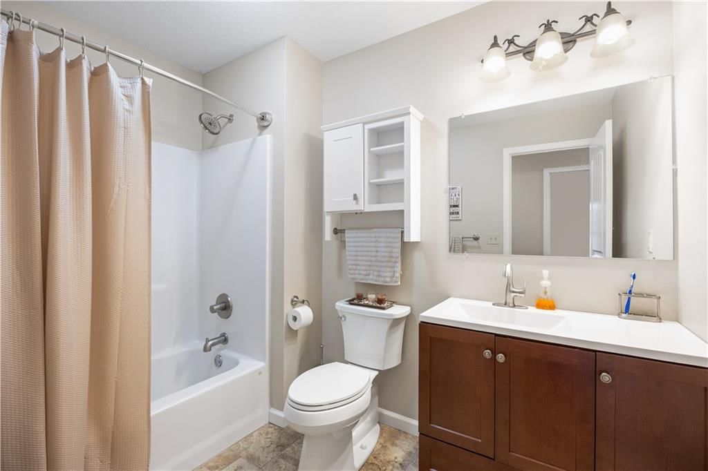 402 W Craig Road — photo 19