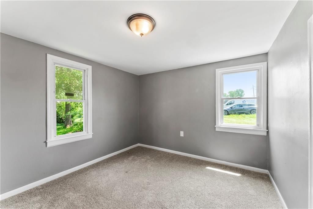1202 E 23rd Street — photo 11