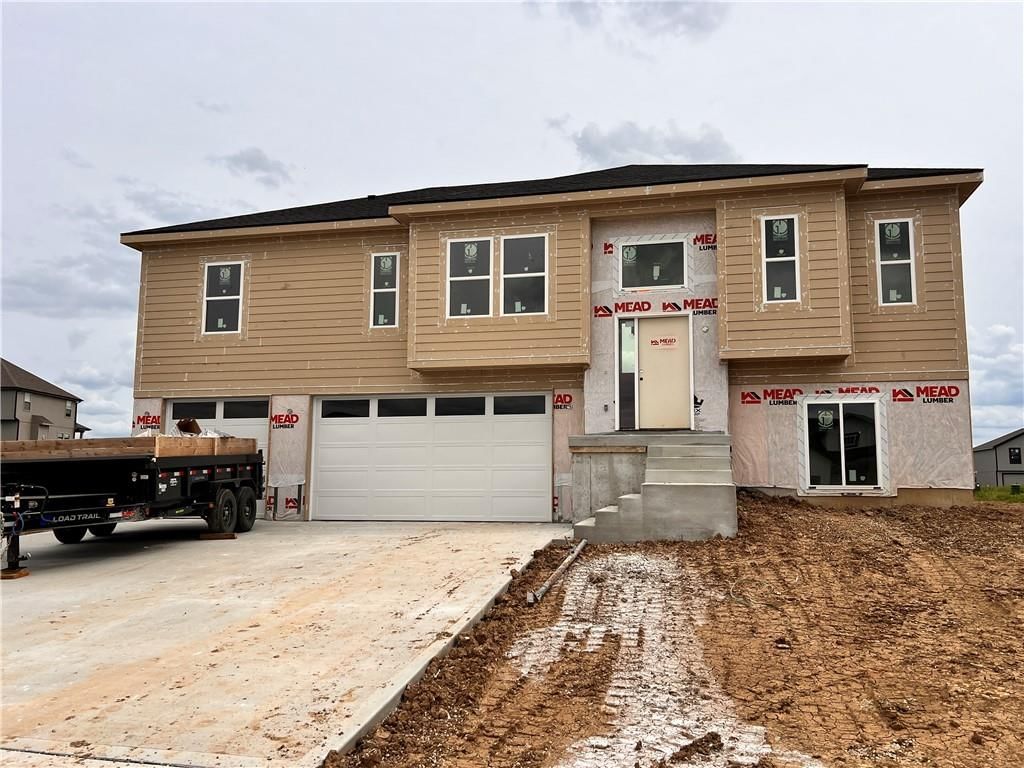 814 W Shawhan Parkway, Lone Jack, MO