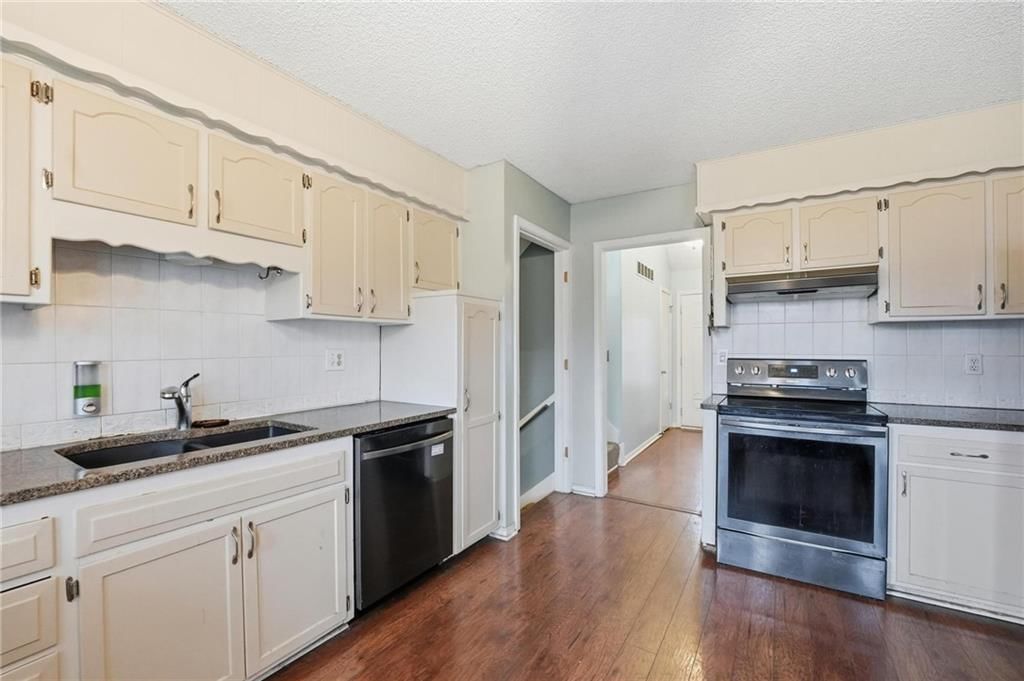9201 W 48th Terrace — photo 9