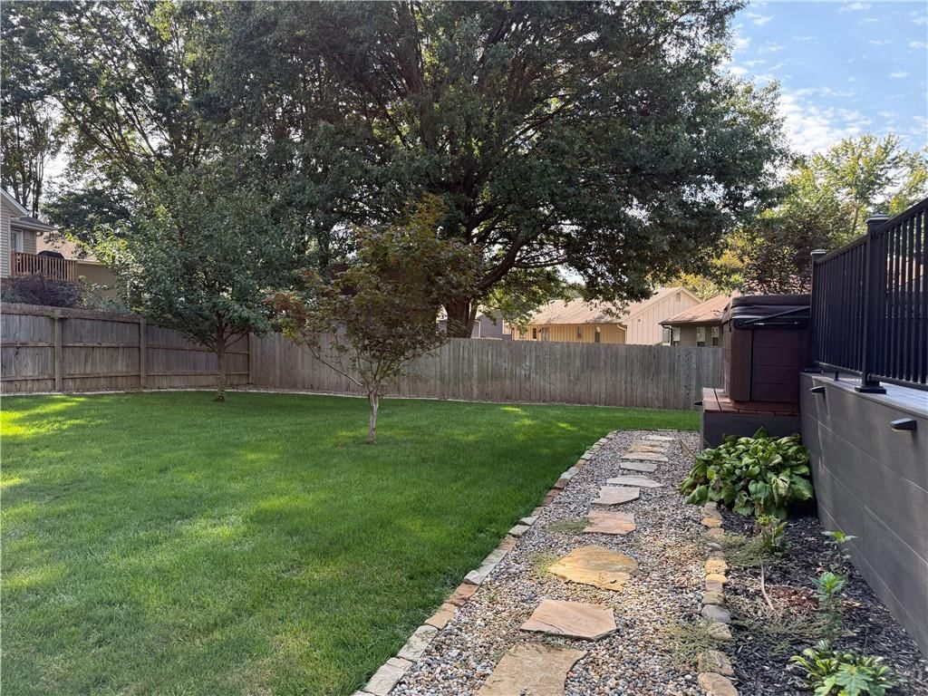124 SW 27th Street — photo 9