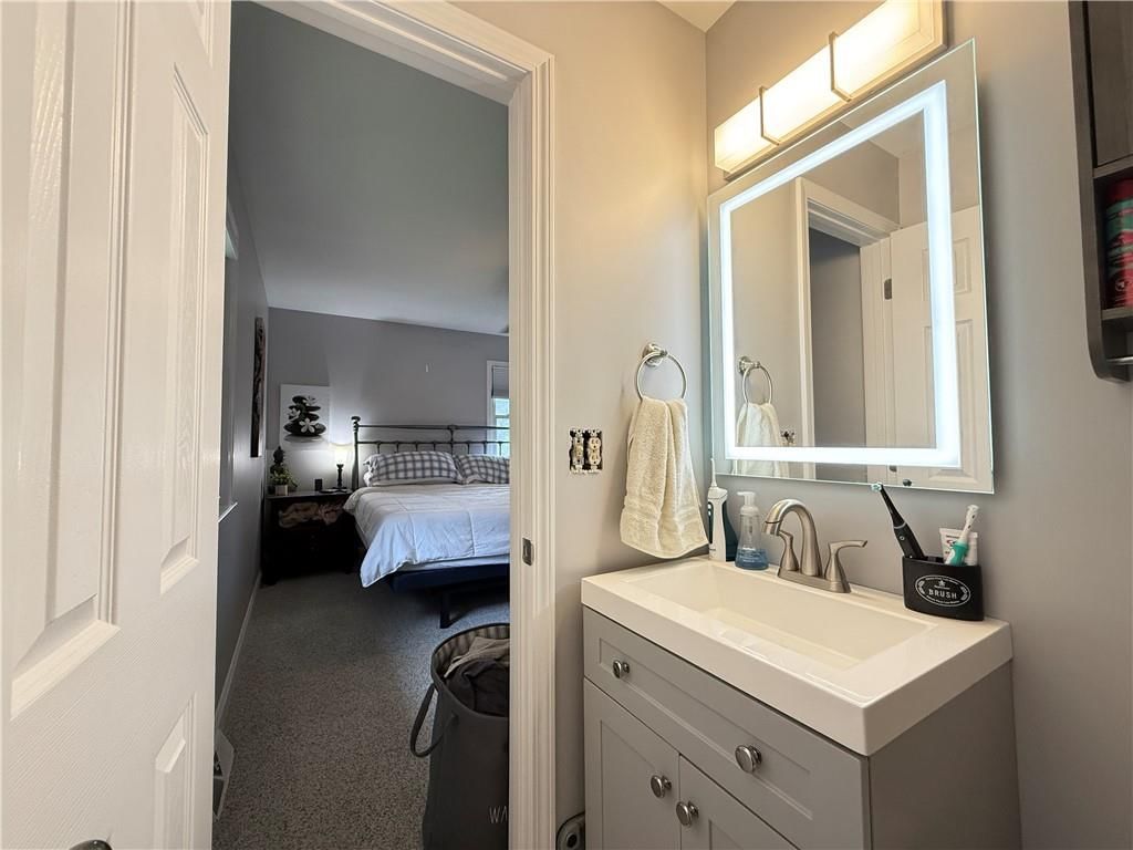 124 SW 27th Street — photo 31