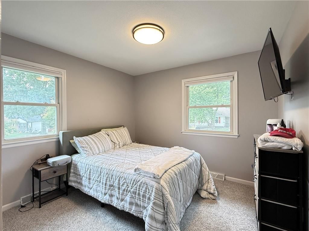 124 SW 27th Street — photo 34
