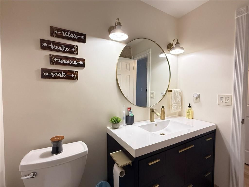 124 SW 27th Street — photo 36