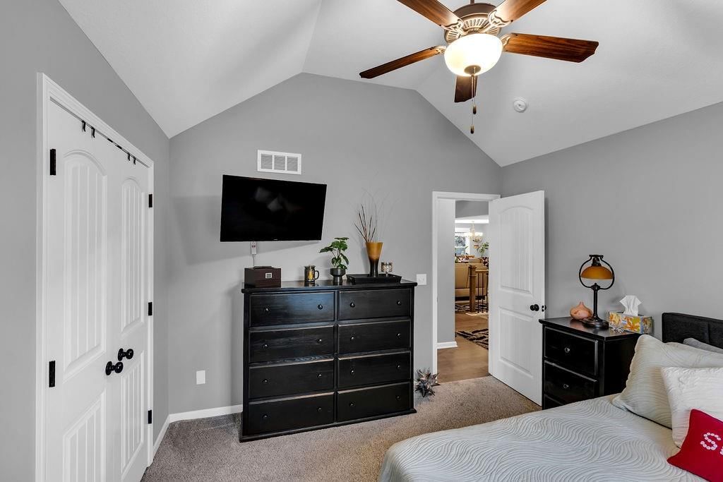 11709 N Windsor Avenue — photo 15