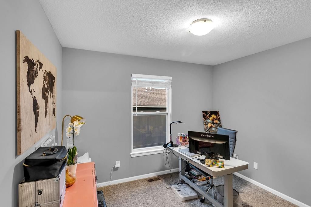 11709 N Windsor Avenue — photo 17