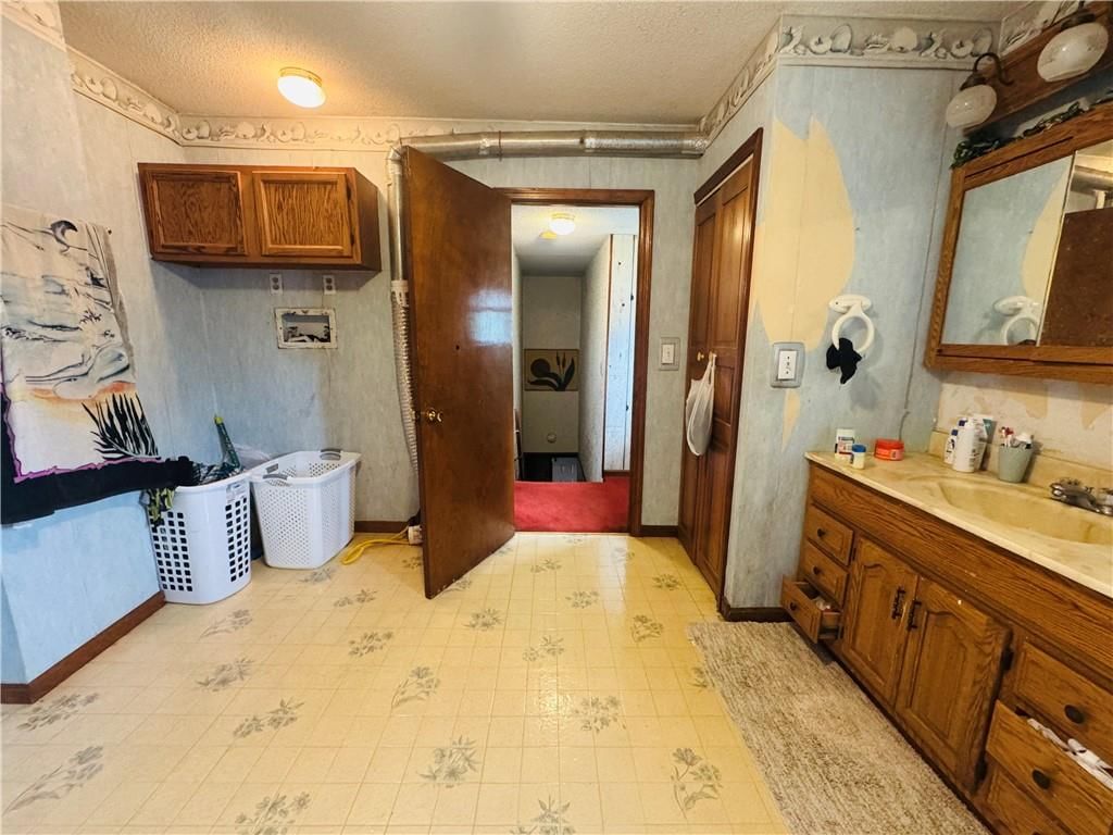 302 N Wheeling Avenue — photo 7