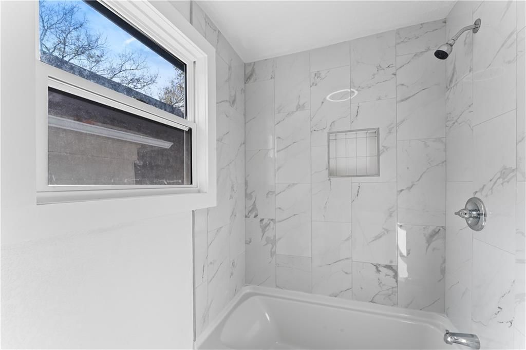 4432 Forest Avenue — photo 27
