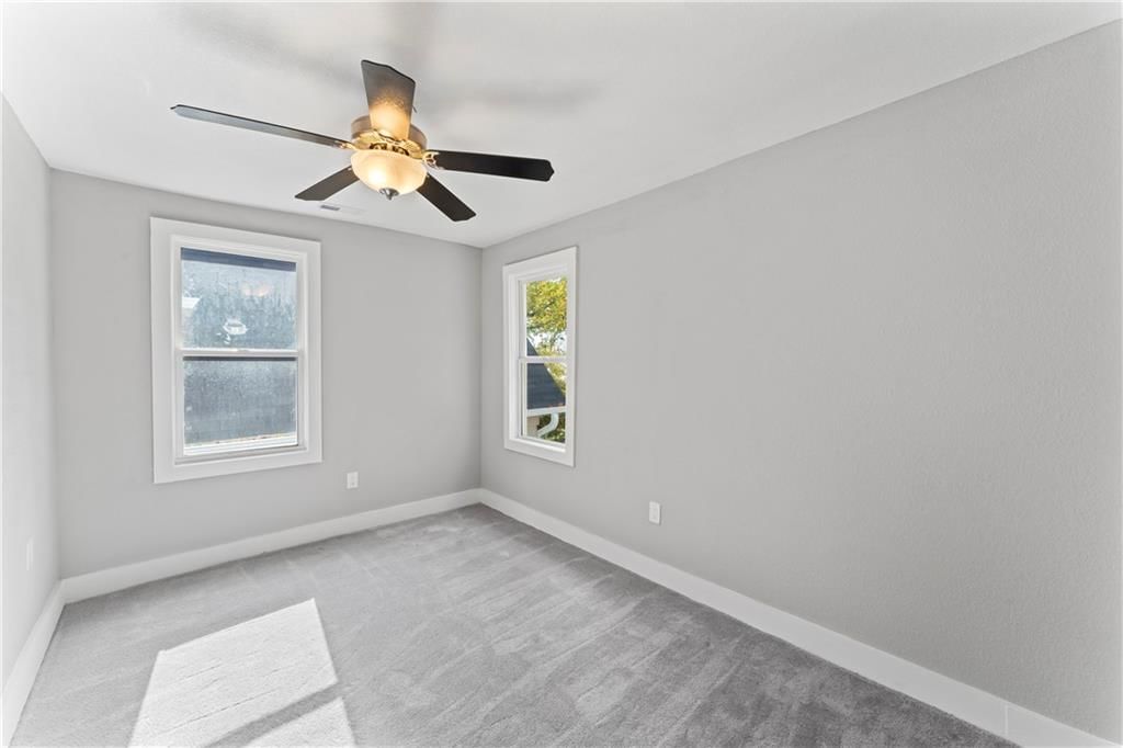 4432 Forest Avenue — photo 31
