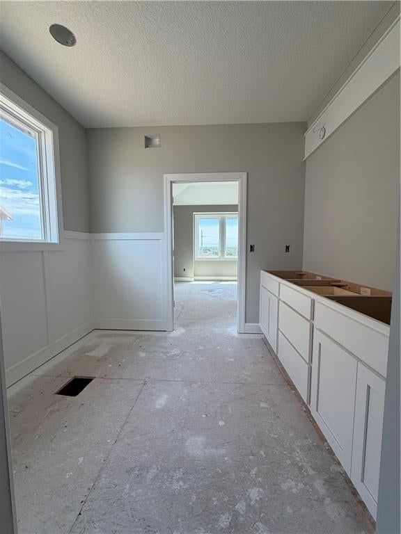 Photo 55 of 58 - 4005 W 158th Place, Overland Park, KS 66224