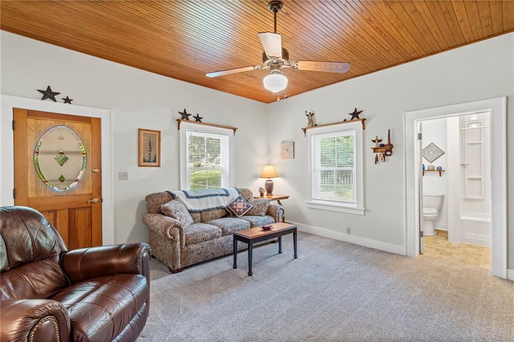 324 Harrison Street — photo 15