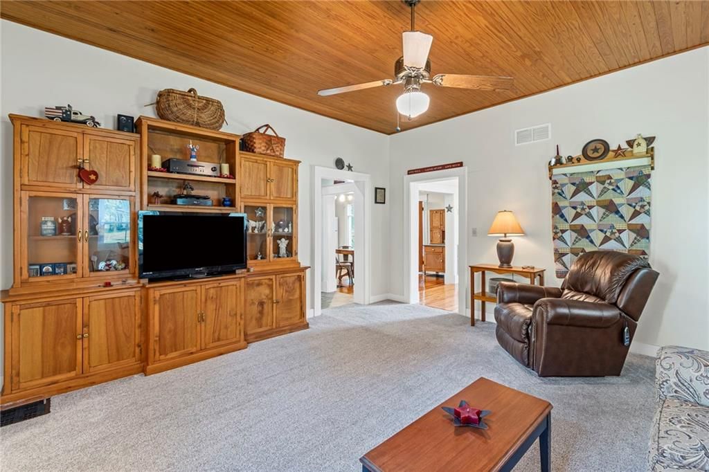 324 Harrison Street — photo 16