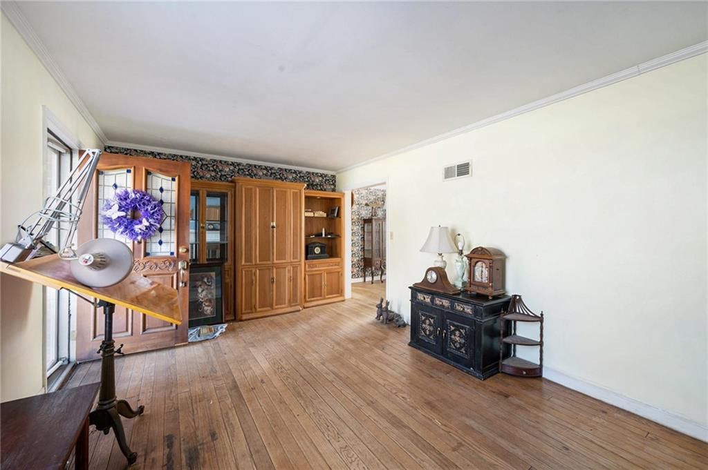 4325 NE 52nd Terrace — photo 3
