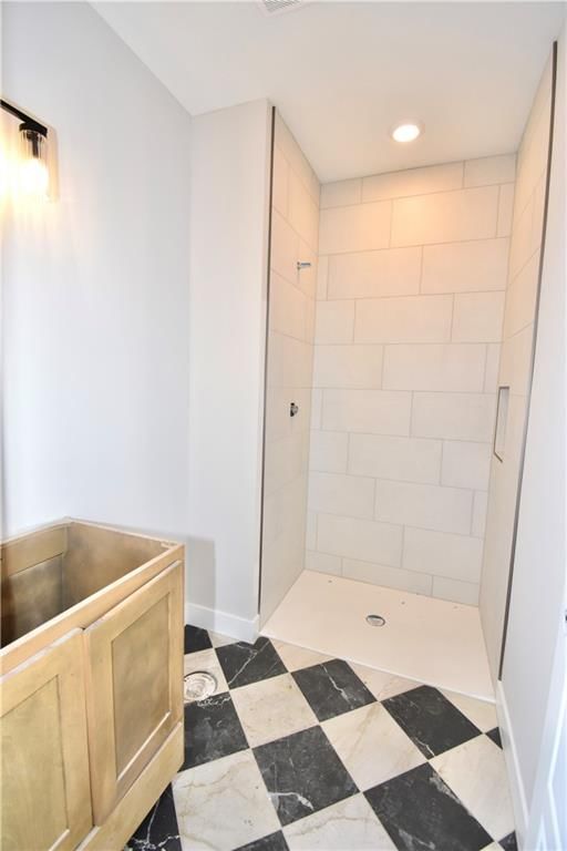 8007 NE 77th Street — photo 12