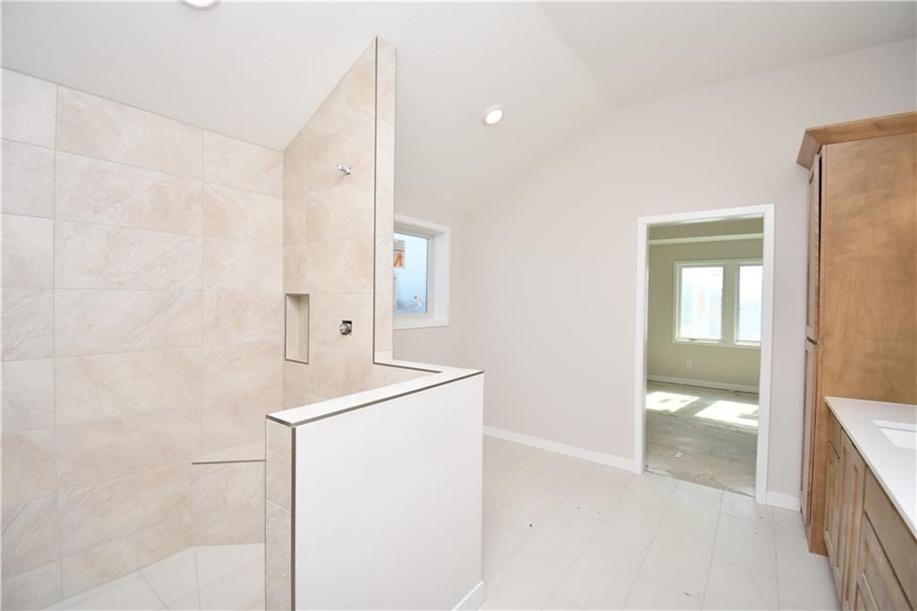 8007 NE 77th Street — photo 16