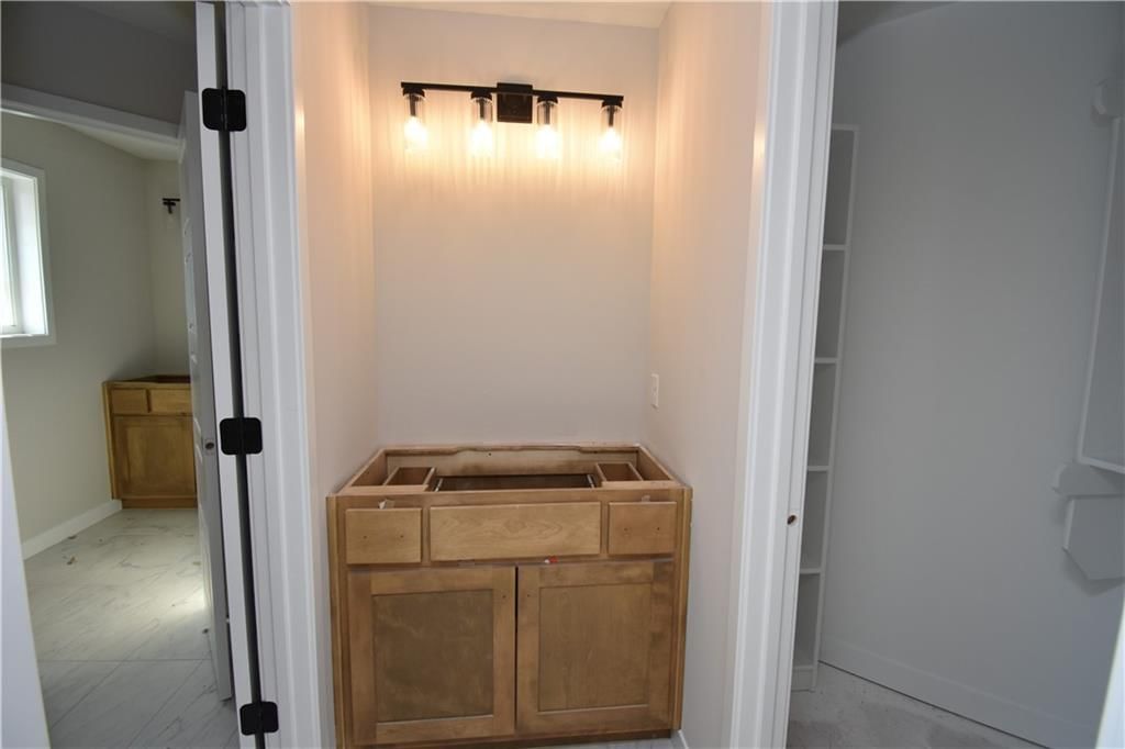 8007 NE 77th Street — photo 25