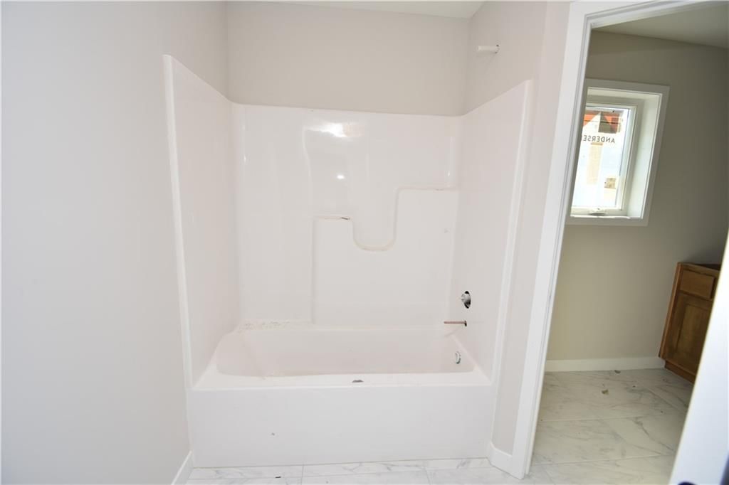 8007 NE 77th Street — photo 27