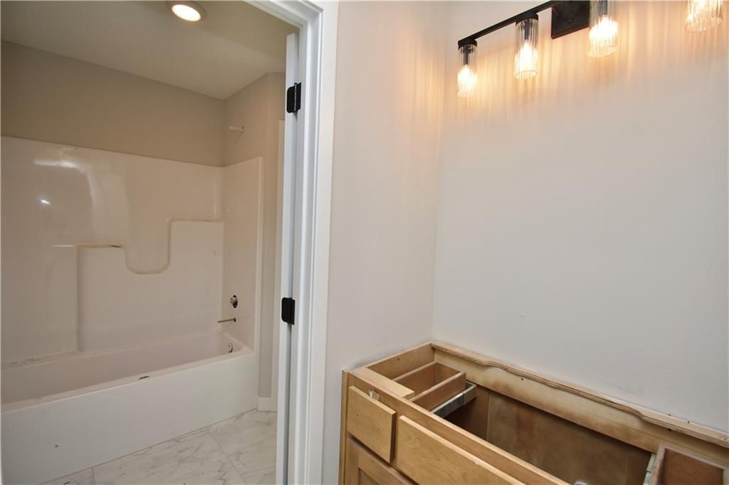 8007 NE 77th Street — photo 30