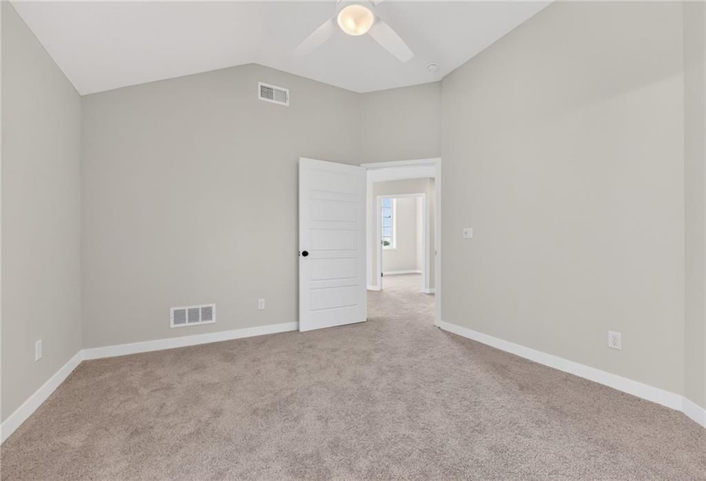 8007 NE 77th Street — photo 43