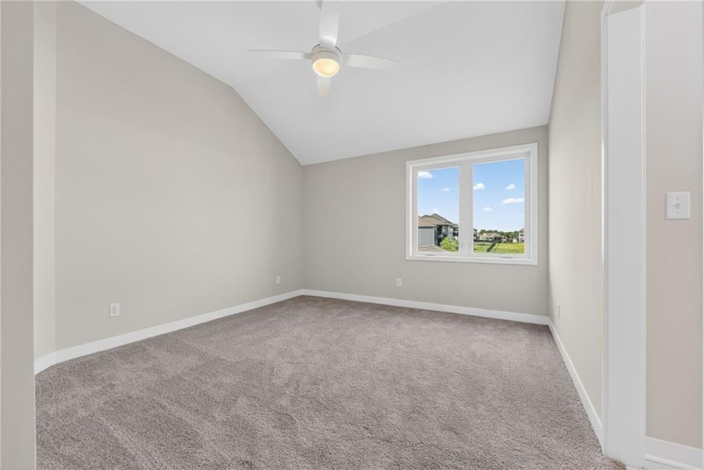 8007 NE 77th Street — photo 44