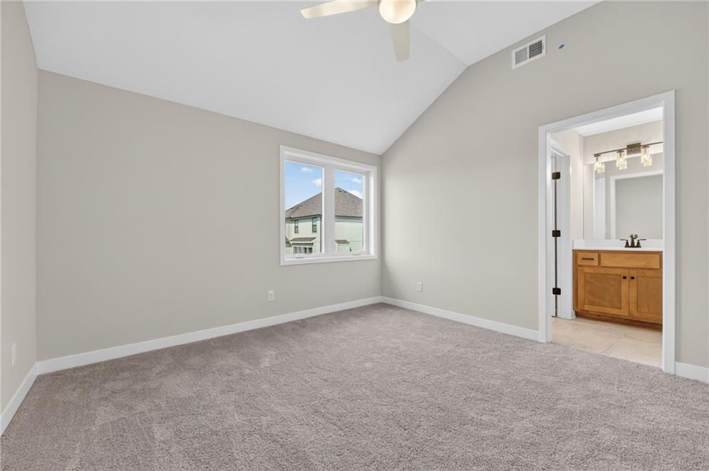 8007 NE 77th Street — photo 45