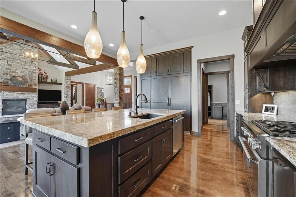321 NW Nutall Drive — photo 16