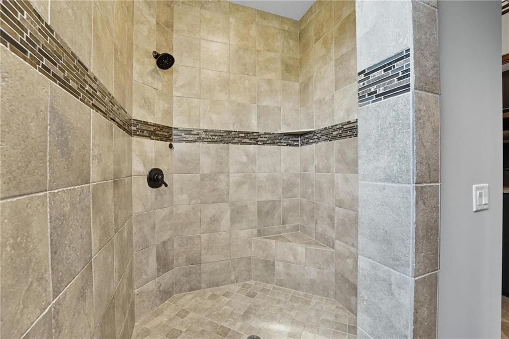 321 NW Nutall Drive — photo 29