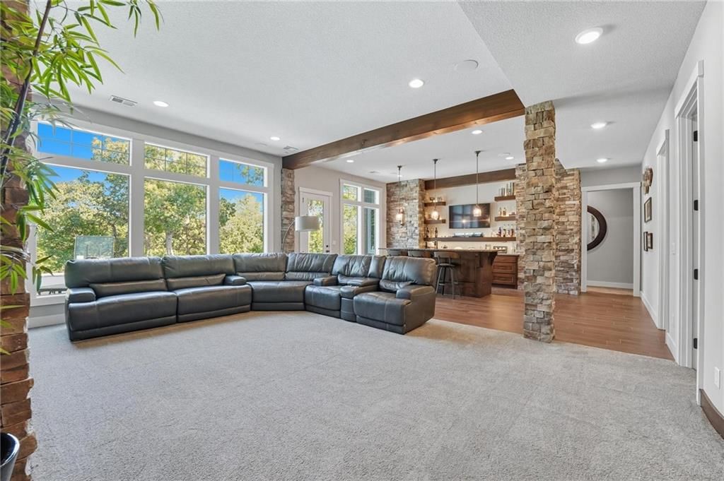321 NW Nutall Drive — photo 45